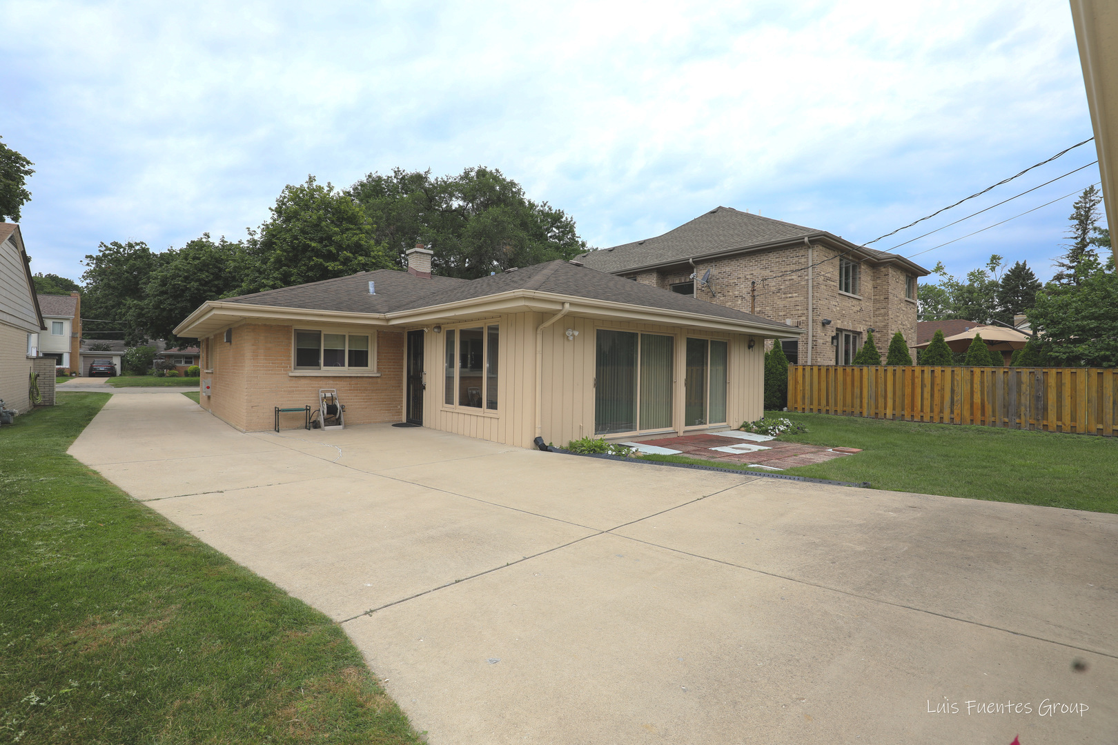 623 Wesley Drive, Park Ridge, IL 60068