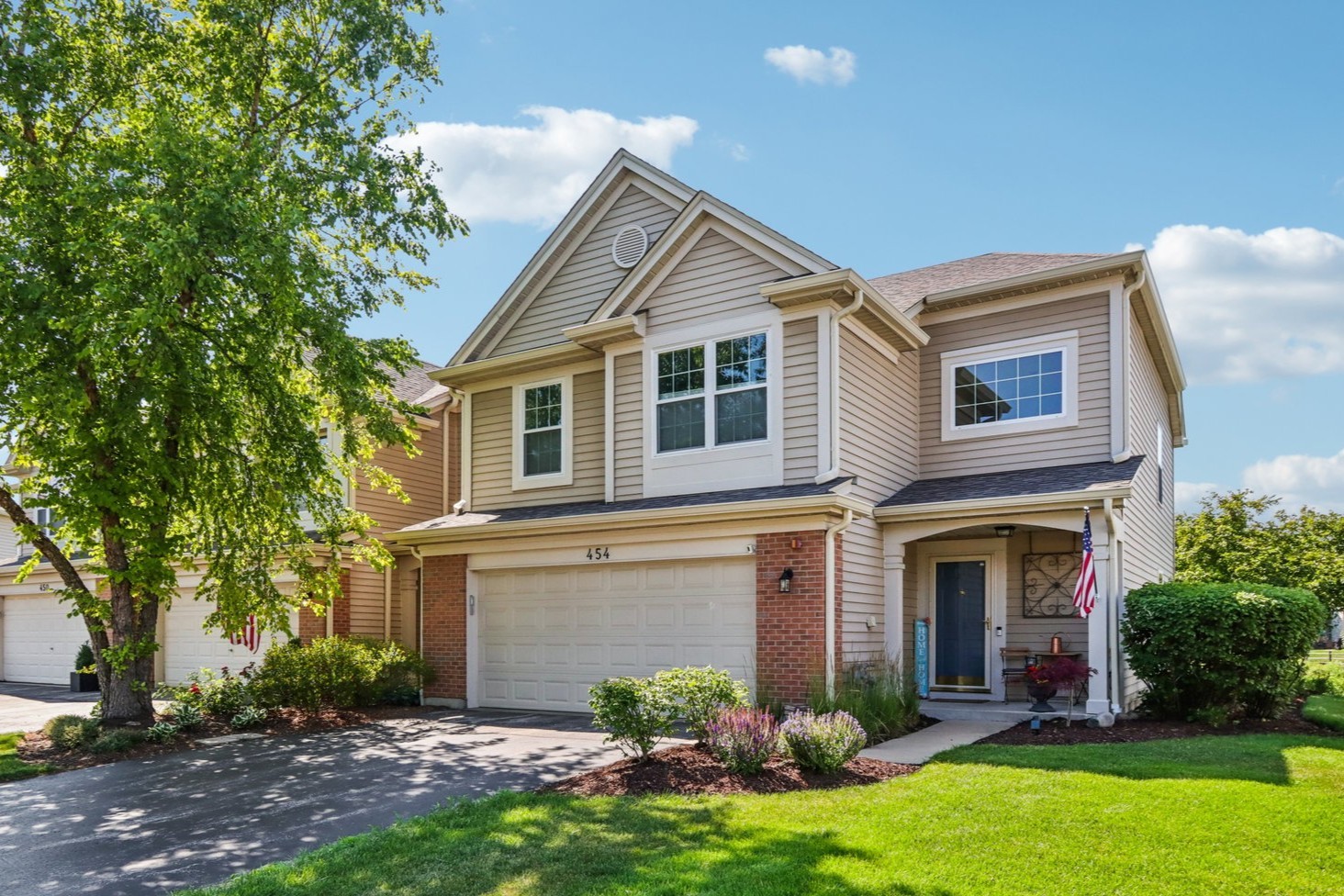454 Blue Springs Drive, Fox Lake, IL 60020