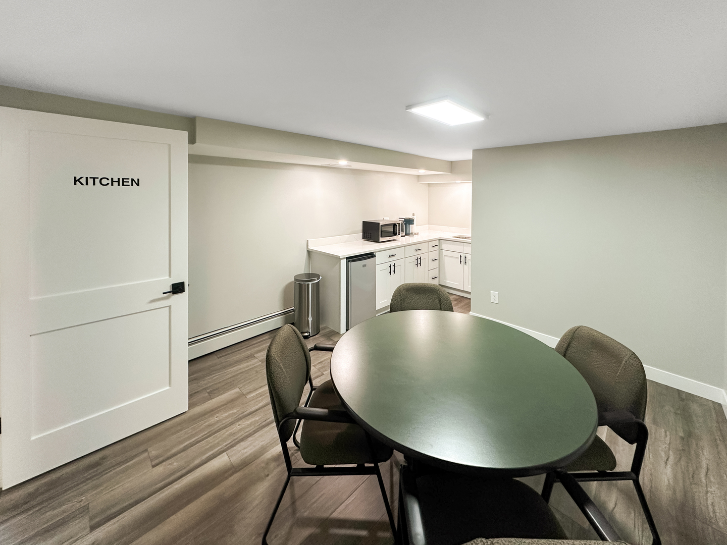 321 James Street #101, Geneva, IL 60134