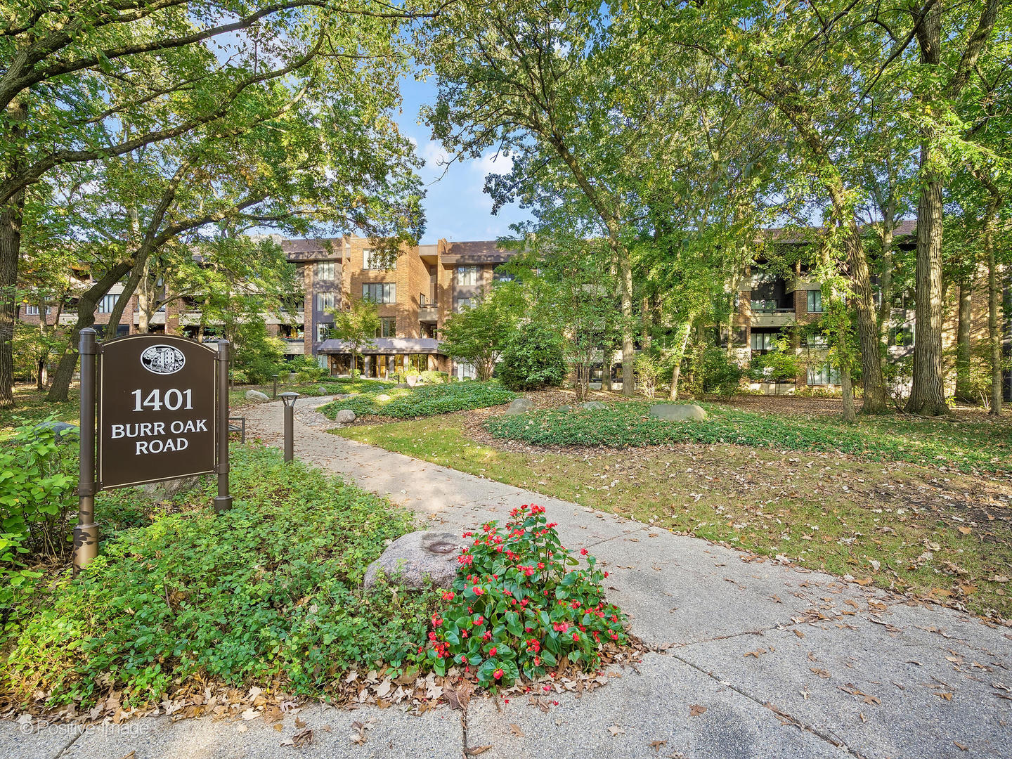 1401 Burr Oak Road #312B, Hinsdale, IL 60521