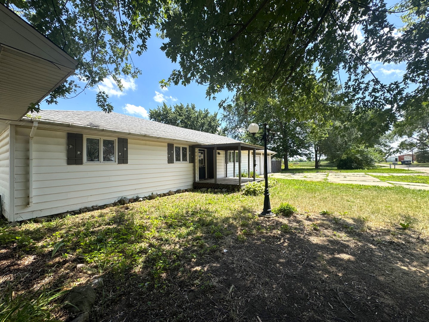 10440 Hussung Drive, Rock Falls, IL 61071