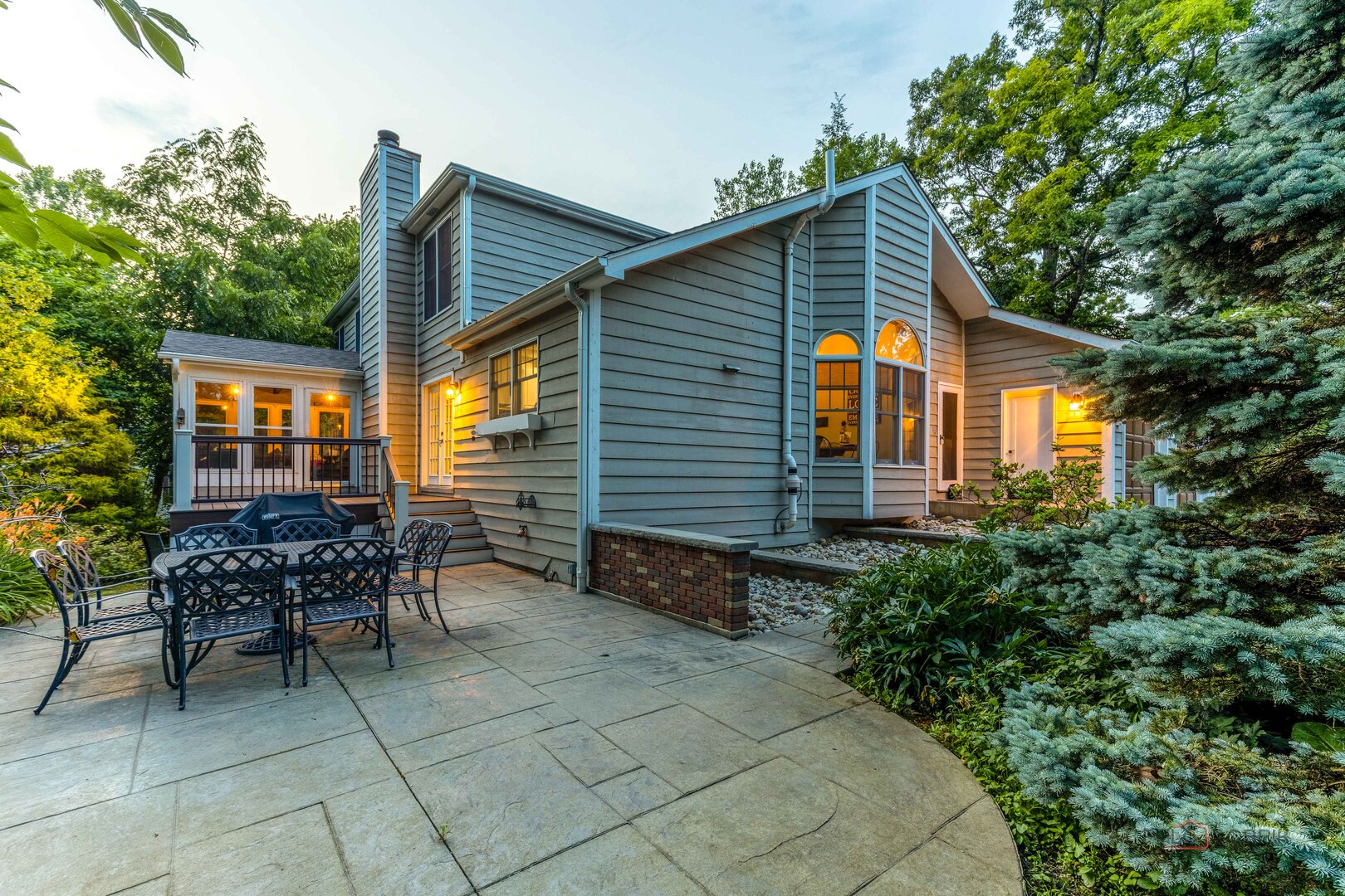 15393 W Oak Spring Road, Libertyville, IL 60048