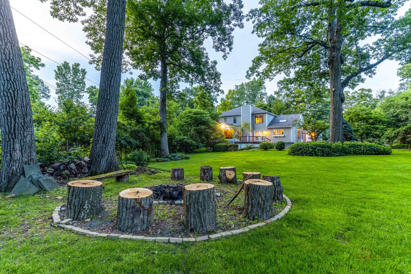 15393 W Oak Spring Road, Libertyville, IL 60048