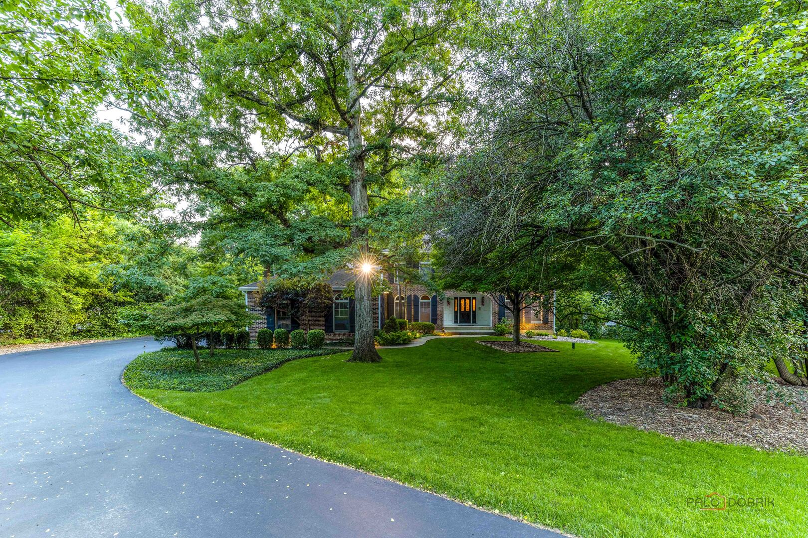 15393 W Oak Spring Road, Libertyville, IL 60048
