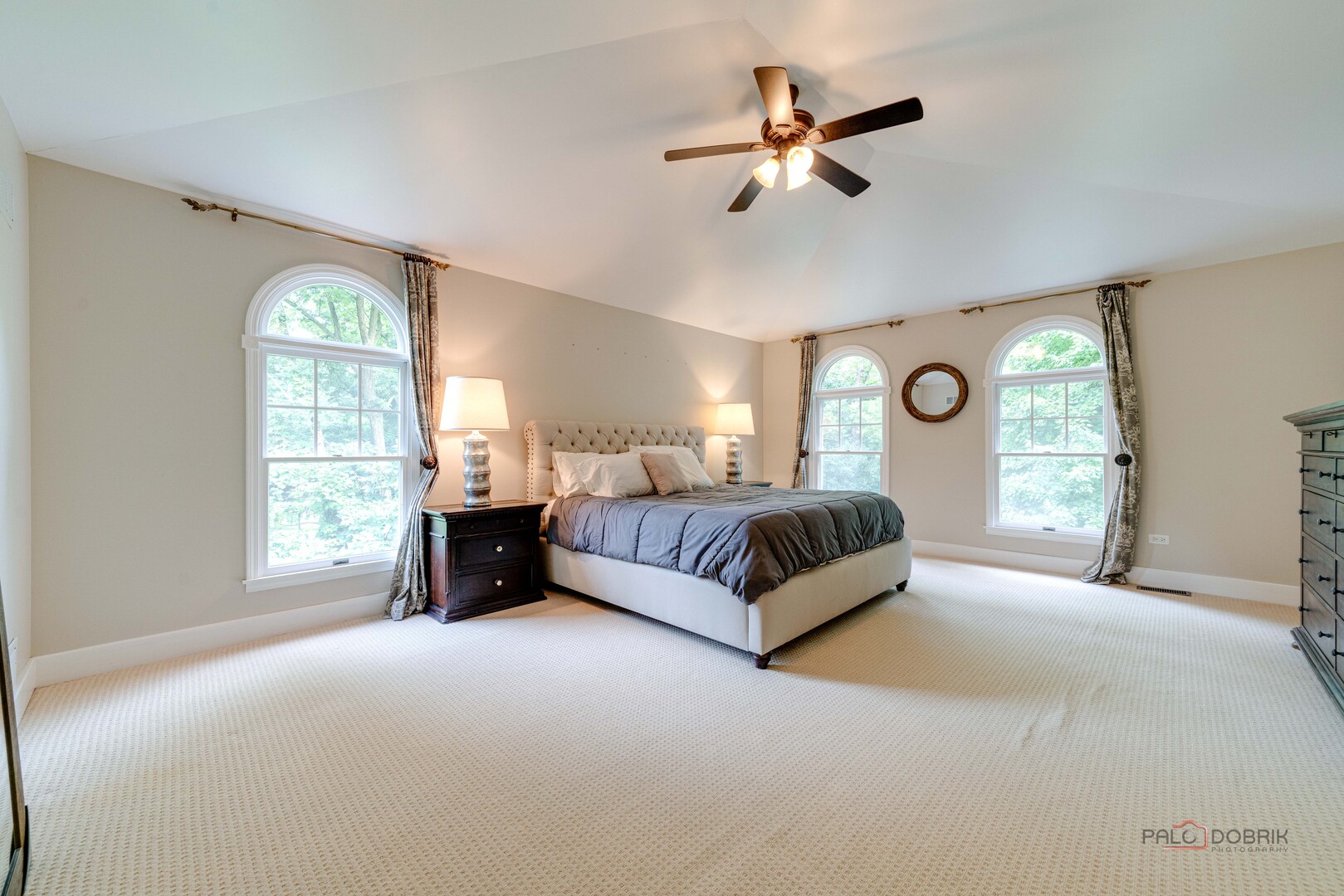 15393 W Oak Spring Road, Libertyville, IL 60048