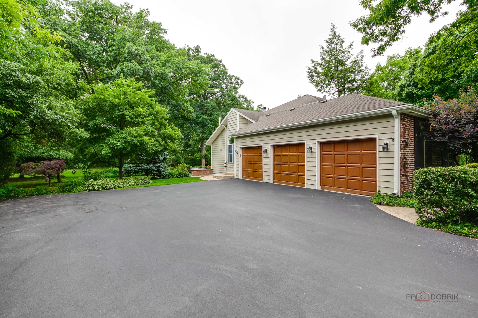 15393 W Oak Spring Road, Libertyville, IL 60048