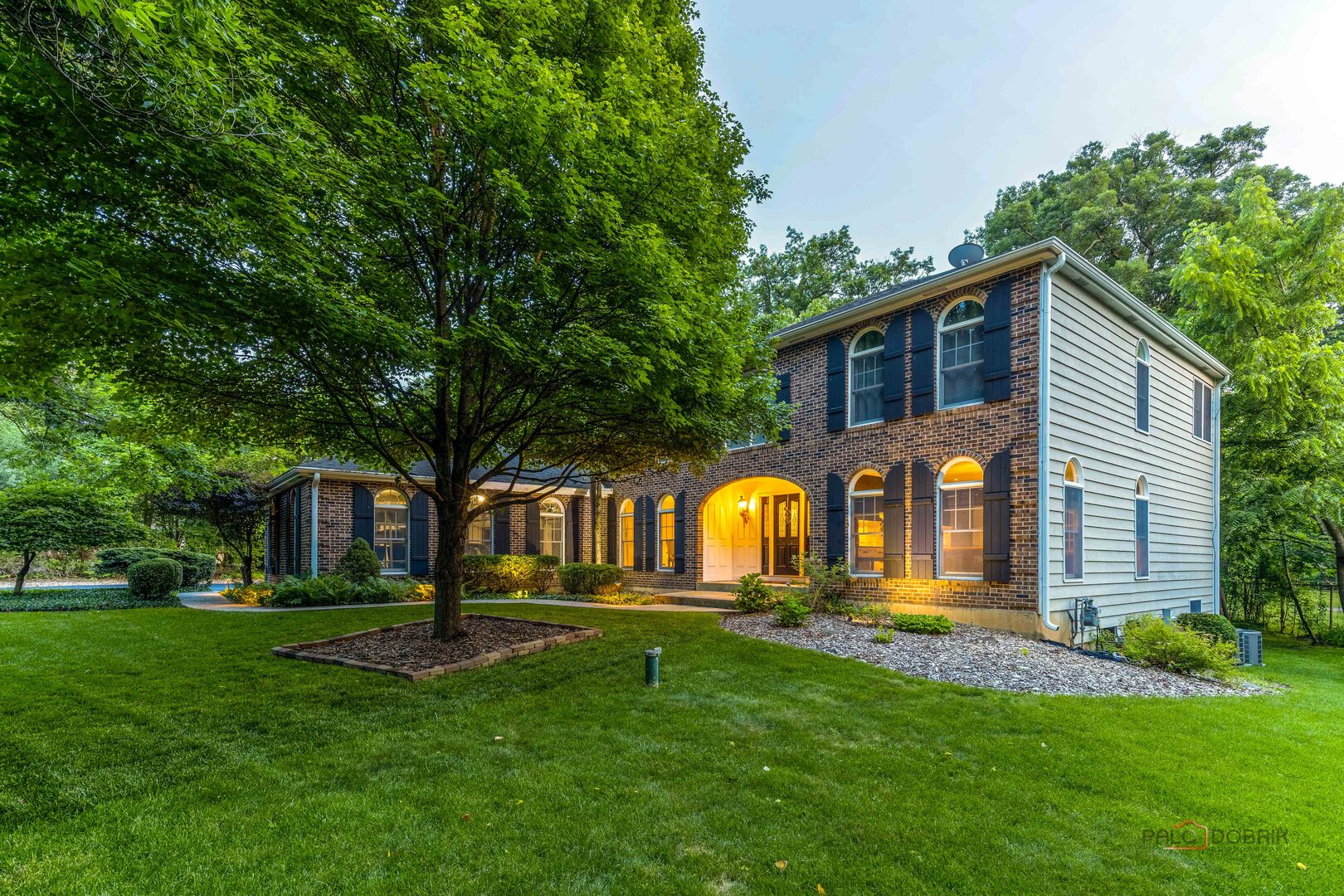 15393 W Oak Spring Road, Libertyville, IL 60048
