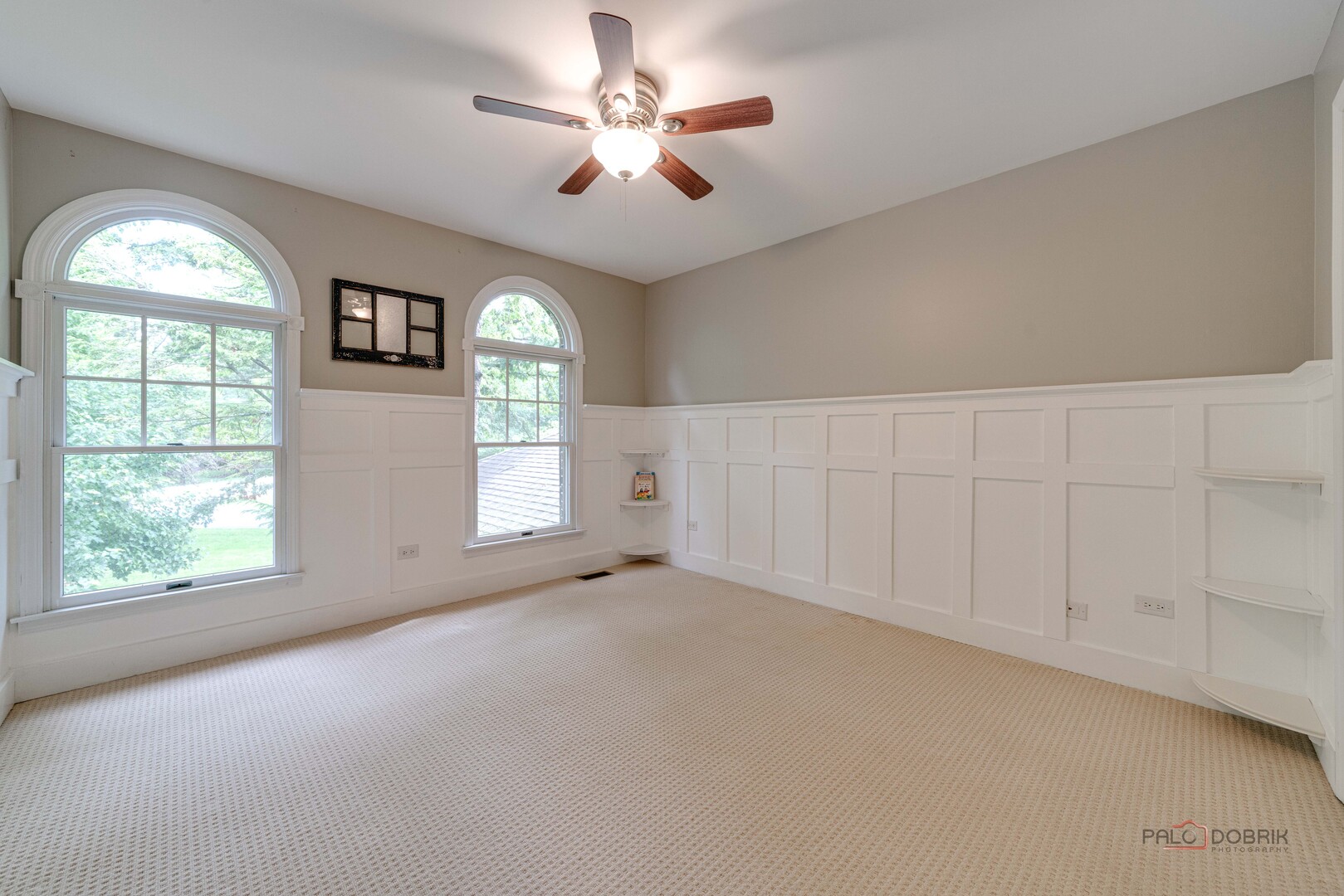15393 W Oak Spring Road, Libertyville, IL 60048