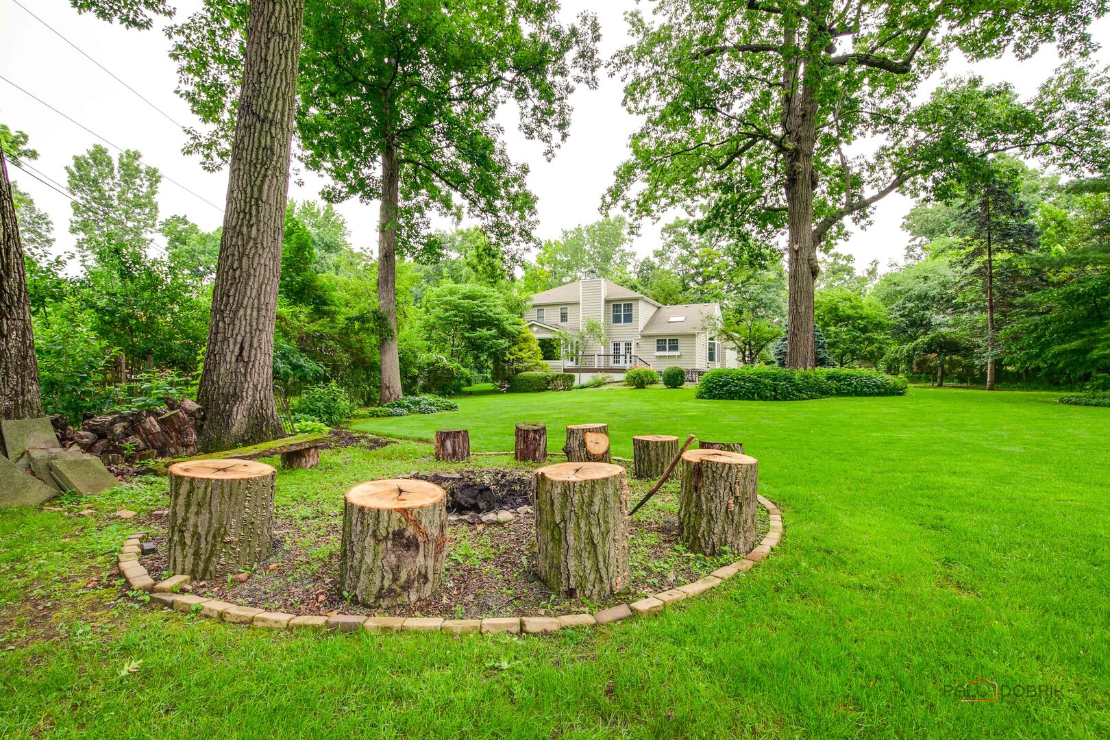 15393 W Oak Spring Road, Libertyville, IL 60048