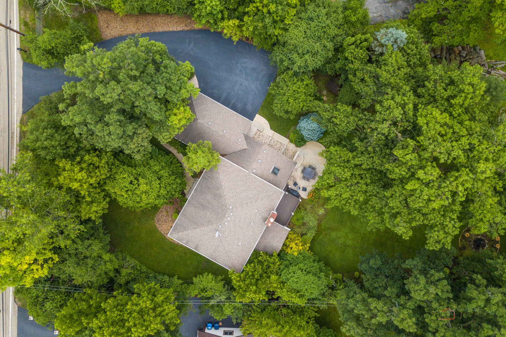 15393 W Oak Spring Road, Libertyville, IL 60048