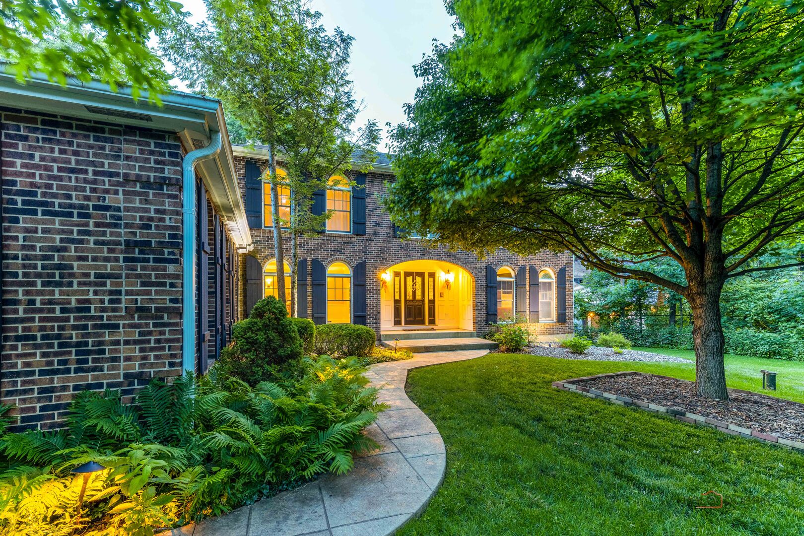 15393 W Oak Spring Road, Libertyville, IL 60048
