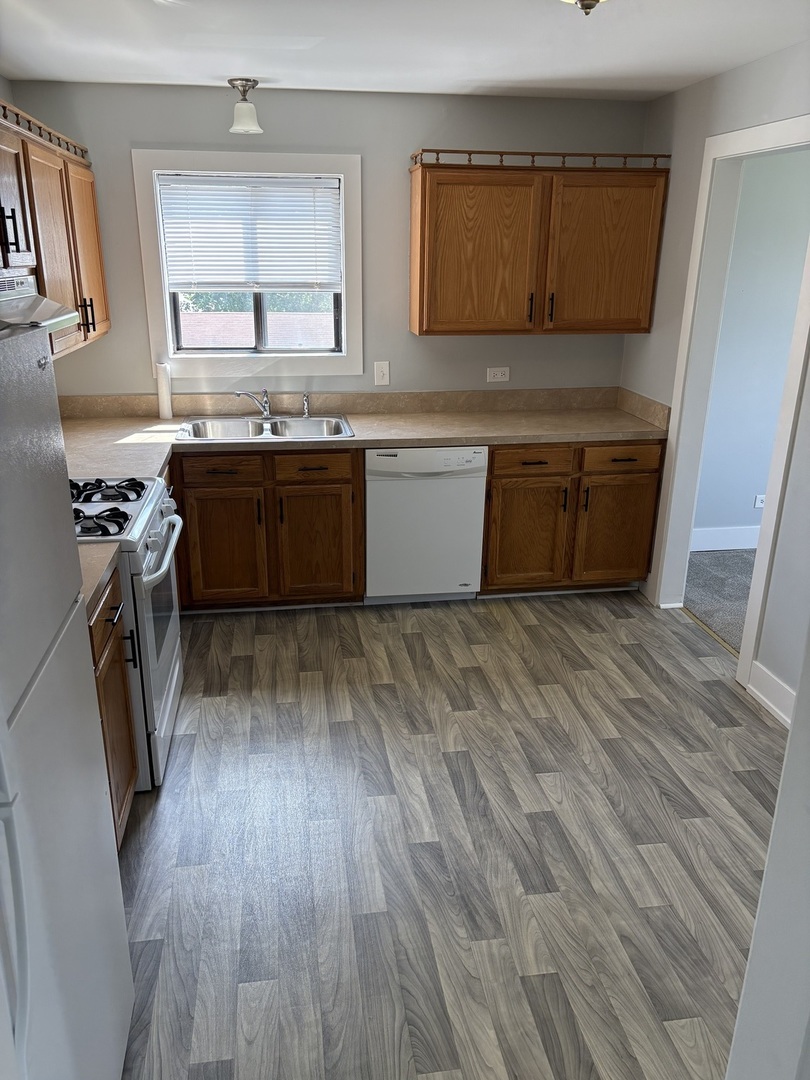 14949 Lakeview Drive #204, Orland Park, IL 60462