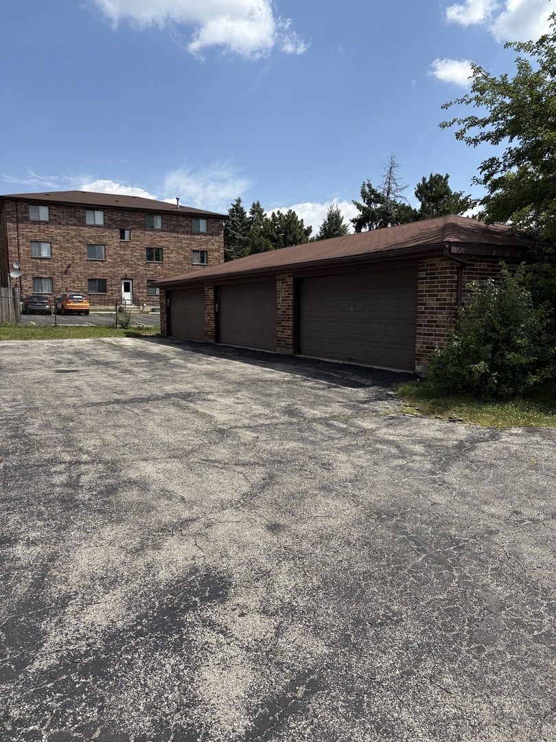 14949 Lakeview Drive #204, Orland Park, IL 60462