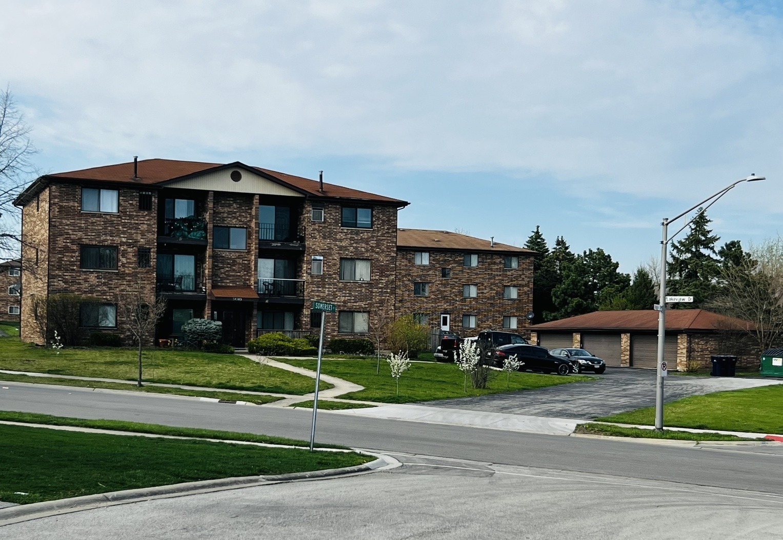 14949 Lakeview Drive #204, Orland Park, IL 60462