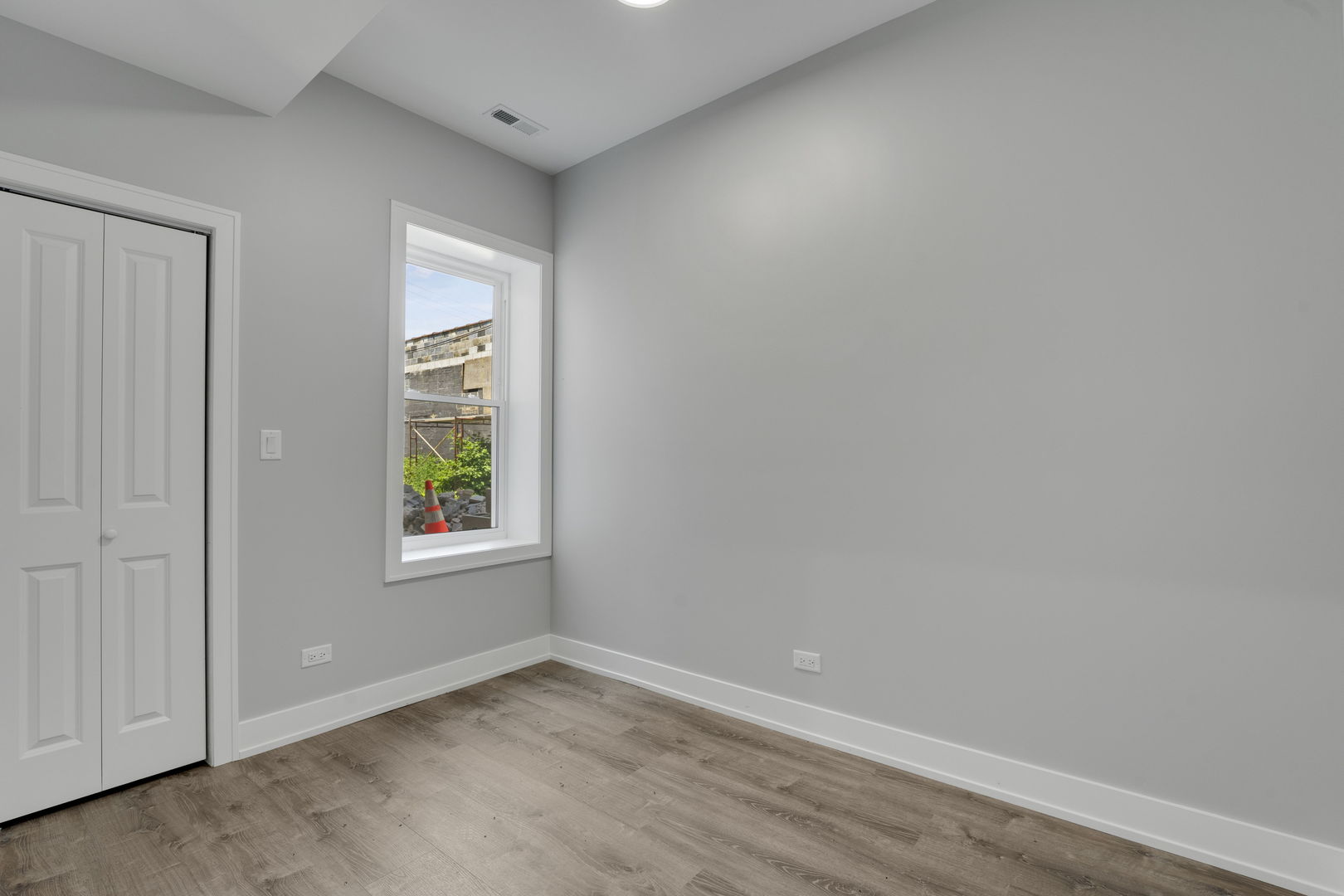 814 S Tripp Avenue, Chicago, IL 60624
