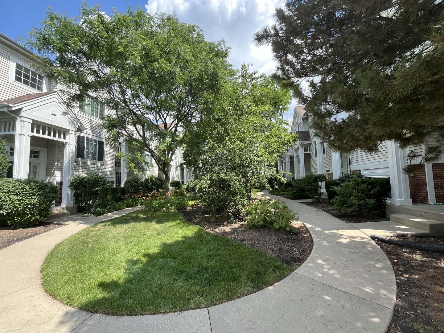 9425 Harrison Street #5-714, Des Plaines, IL 60016