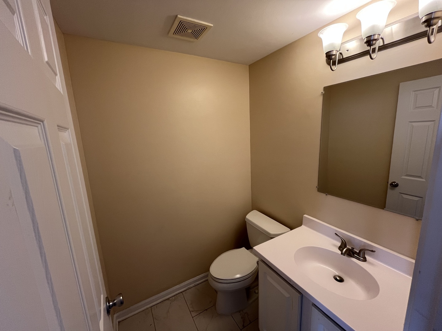 9425 Harrison Street #5-714, Des Plaines, IL 60016