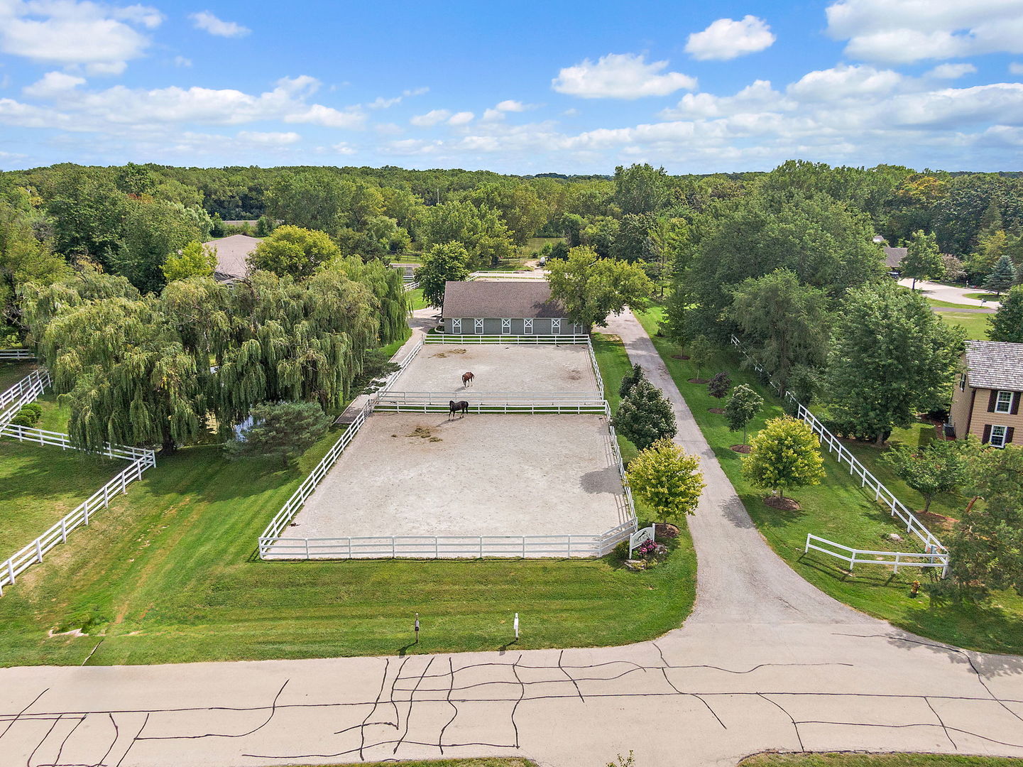 14314 Towne Trail, Green Oaks, IL 60048