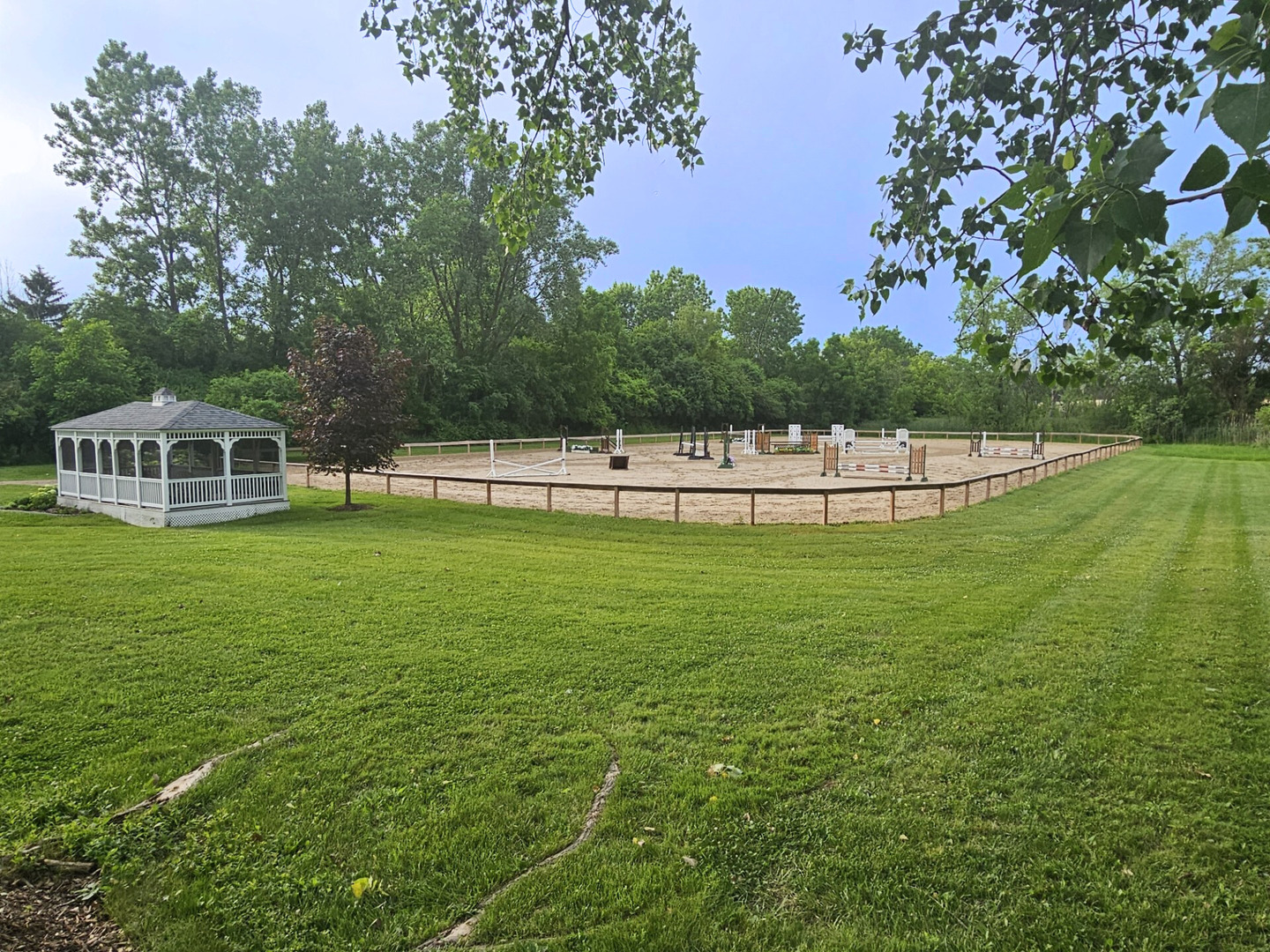 14314 Towne Trail, Green Oaks, IL 60048