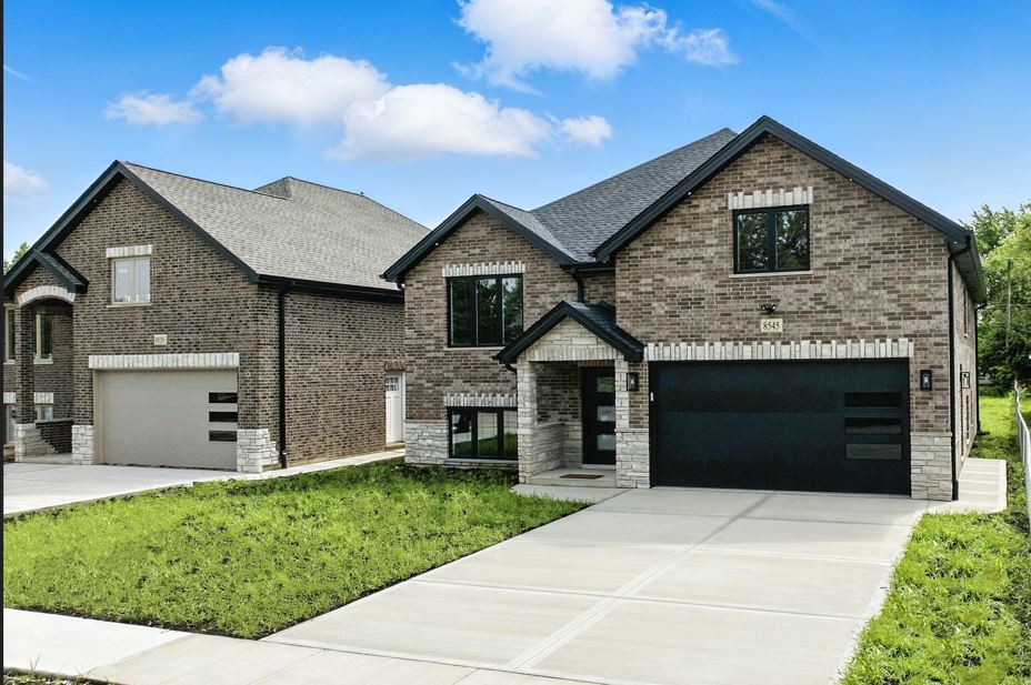 8545 Mansfield Avenue, Burbank, IL 60459