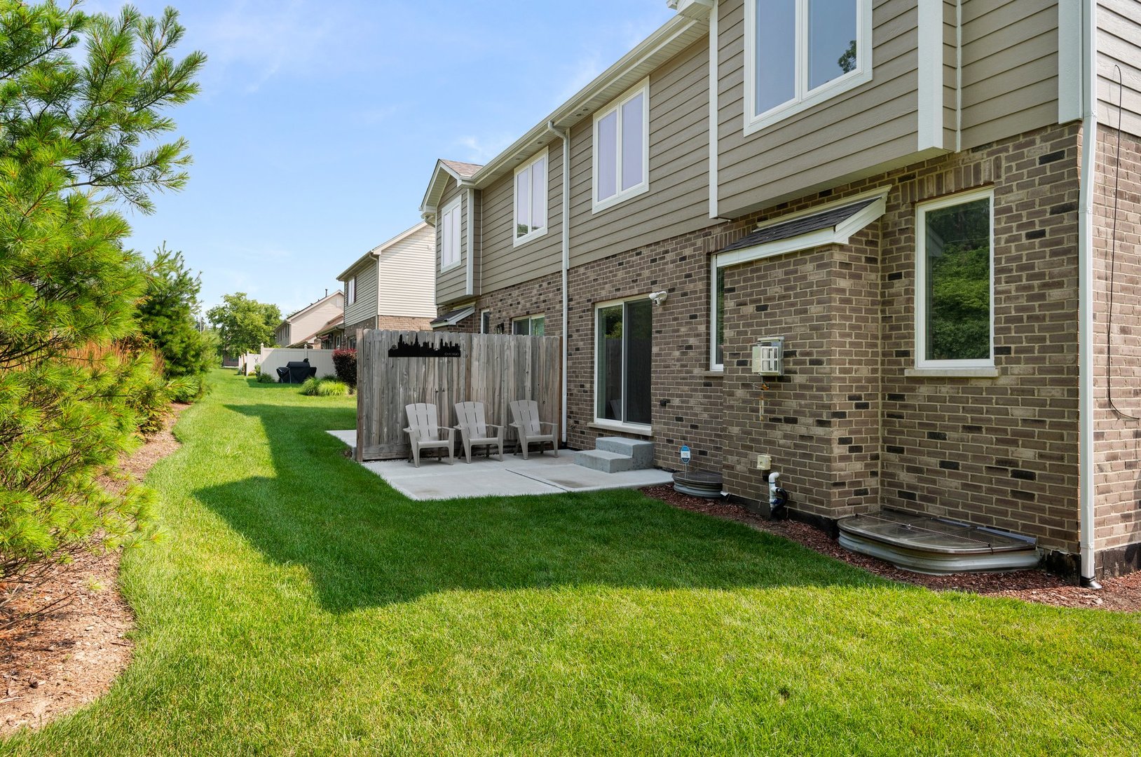 9418 Saratoga Court, Hickory Hills, IL 60457