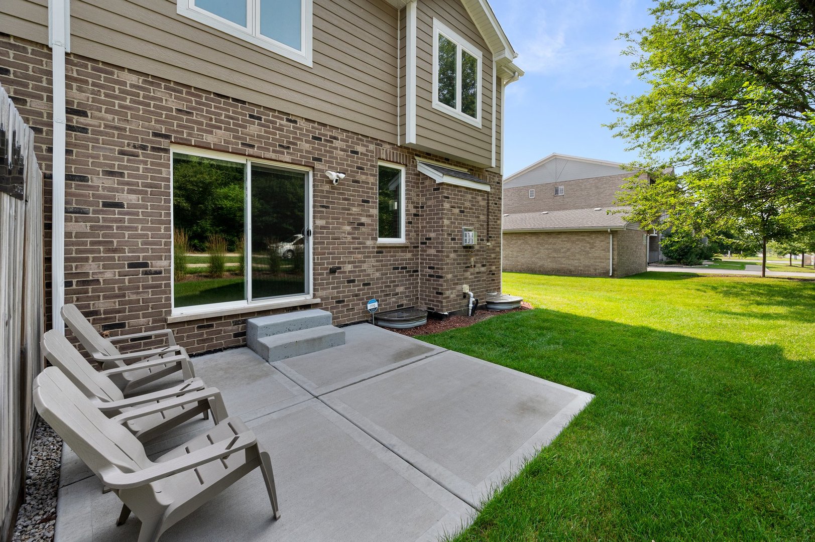 9418 Saratoga Court, Hickory Hills, IL 60457