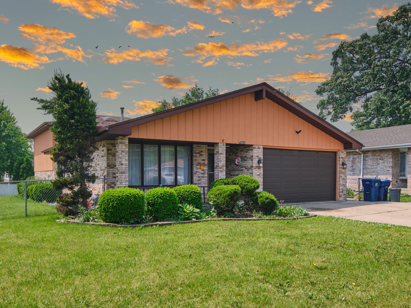 7201 W 110th Street, Worth, IL 60482