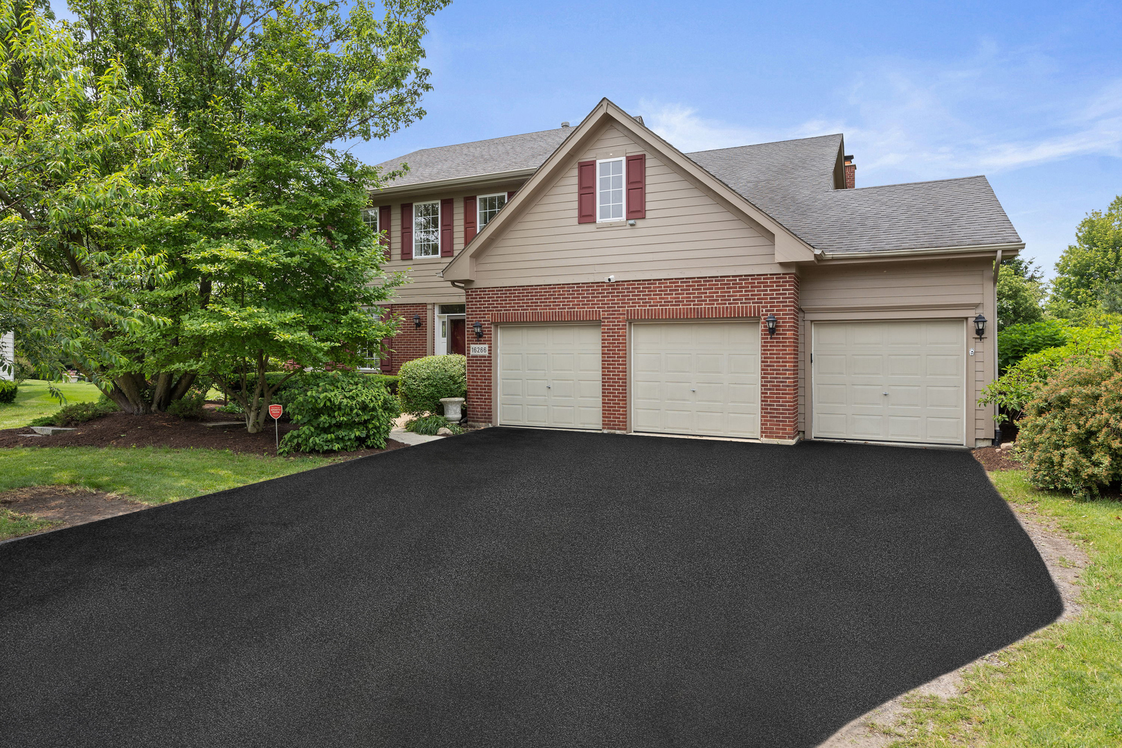 16266 W Mohawk Court, Lockport, IL 60441