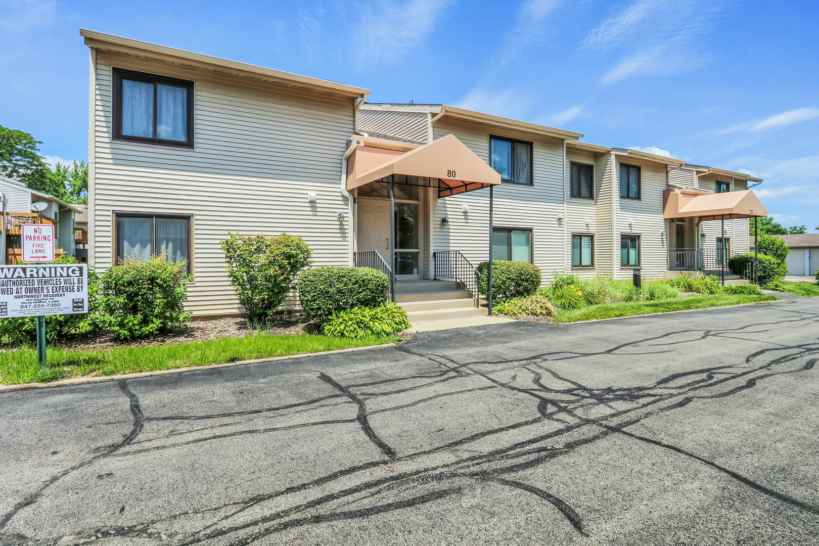 80 Commonwealth Court #2, Vernon Hills, IL 60061
