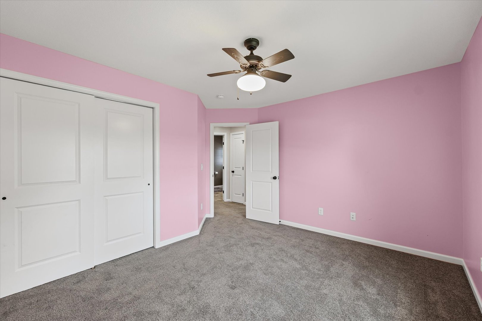 103 S 1st Street, Strawn, IL 61775