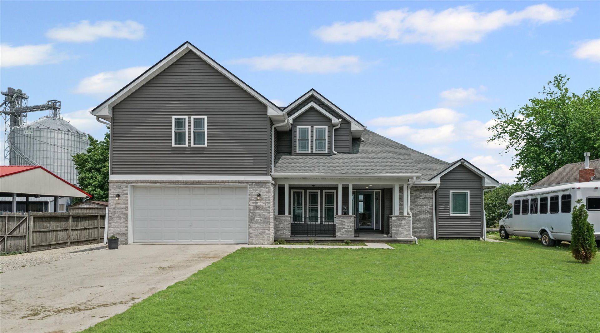 103 S 1st Street, Strawn, IL 61775