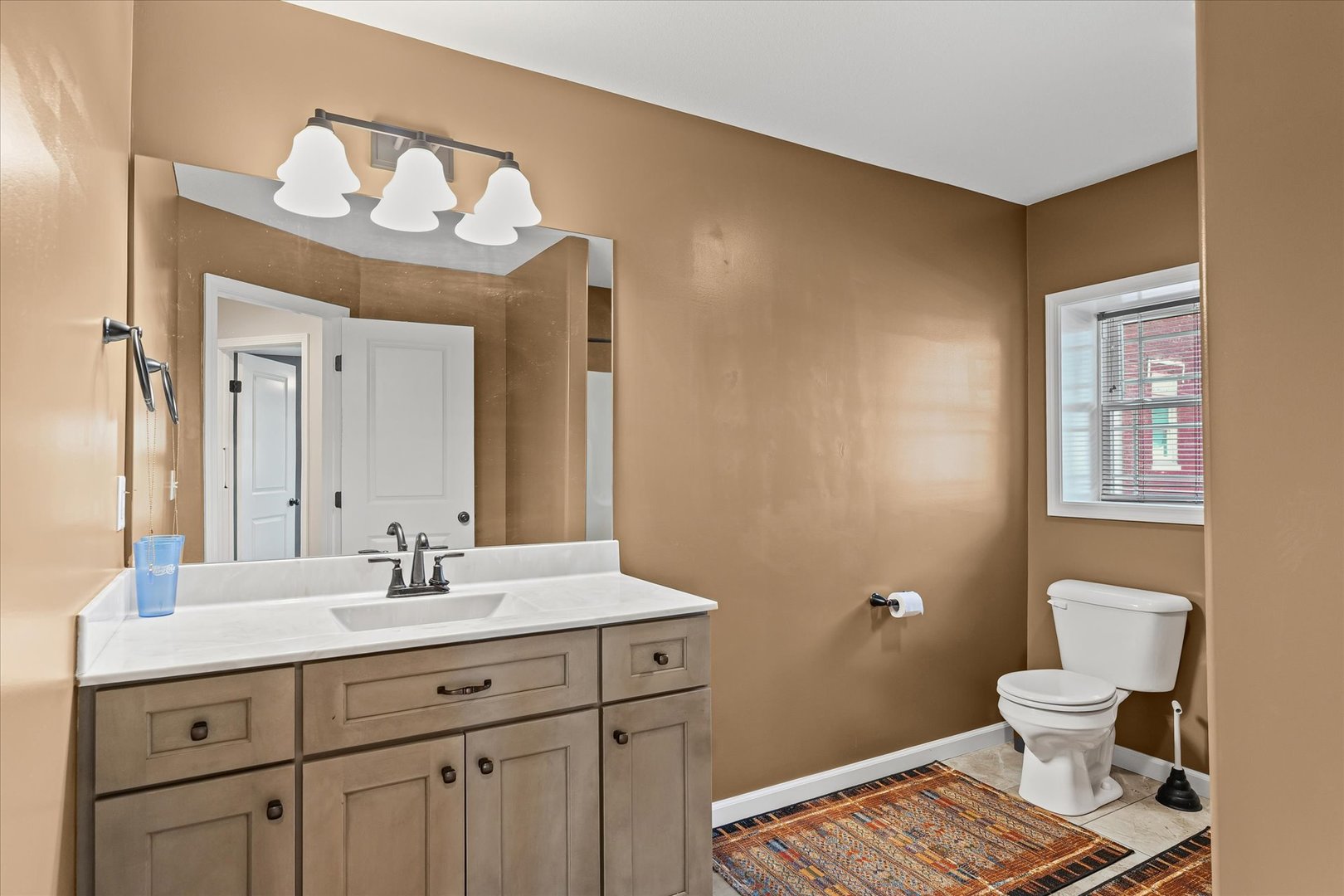 103 S 1st Street, Strawn, IL 61775