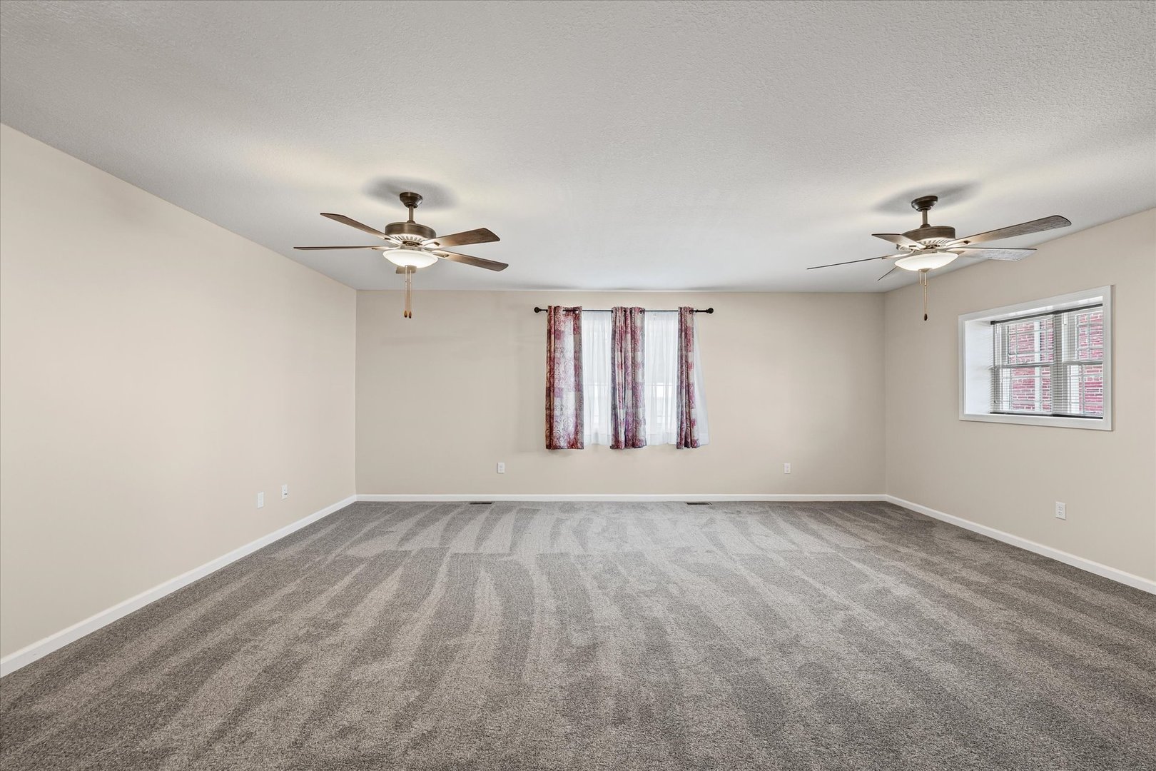 103 S 1st Street, Strawn, IL 61775