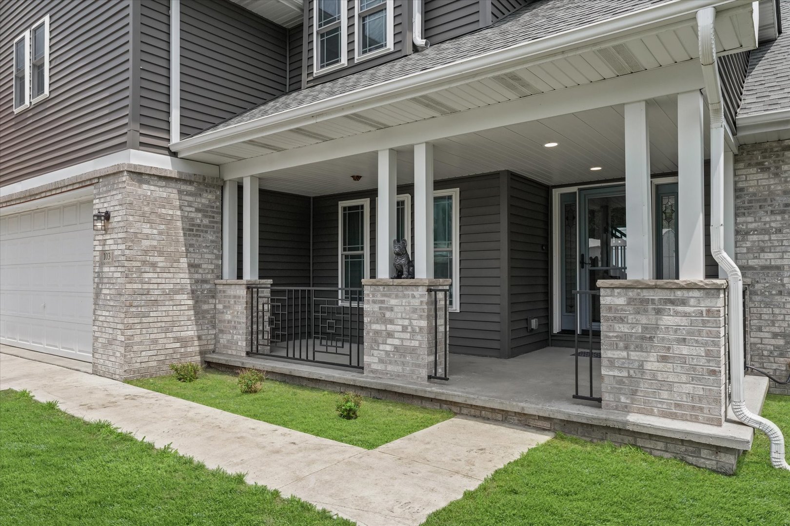 103 S 1st Street, Strawn, IL 61775