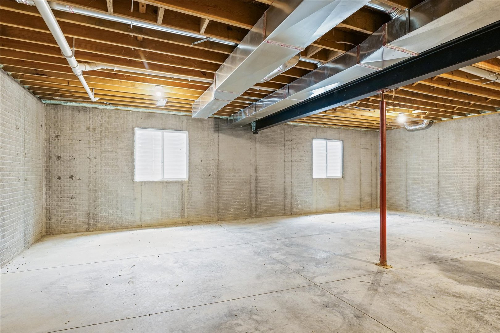 103 S 1st Street, Strawn, IL 61775