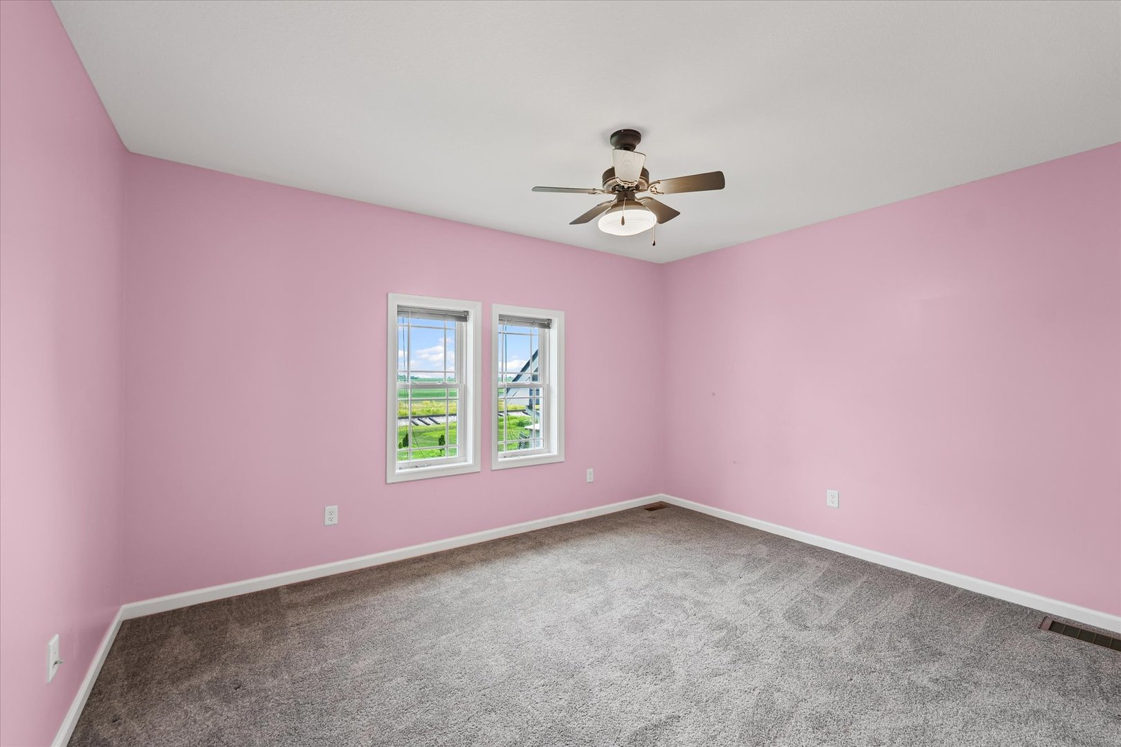 103 S 1st Street, Strawn, IL 61775