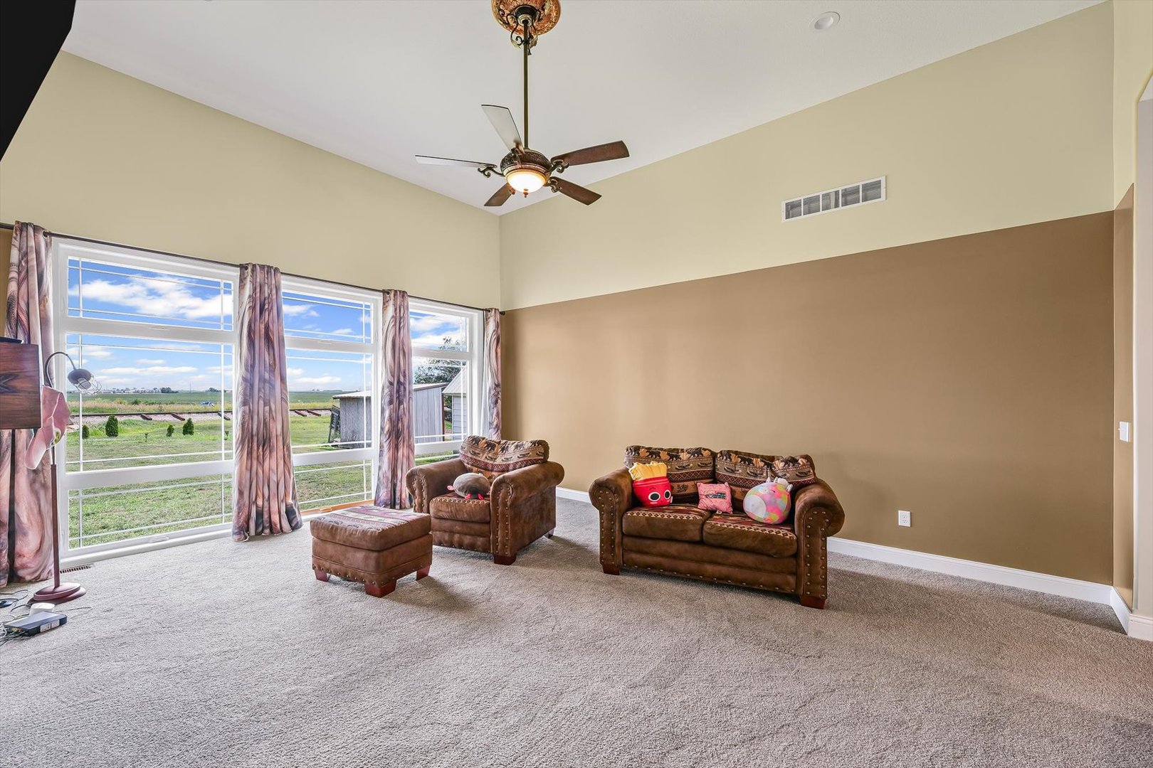 103 S 1st Street, Strawn, IL 61775