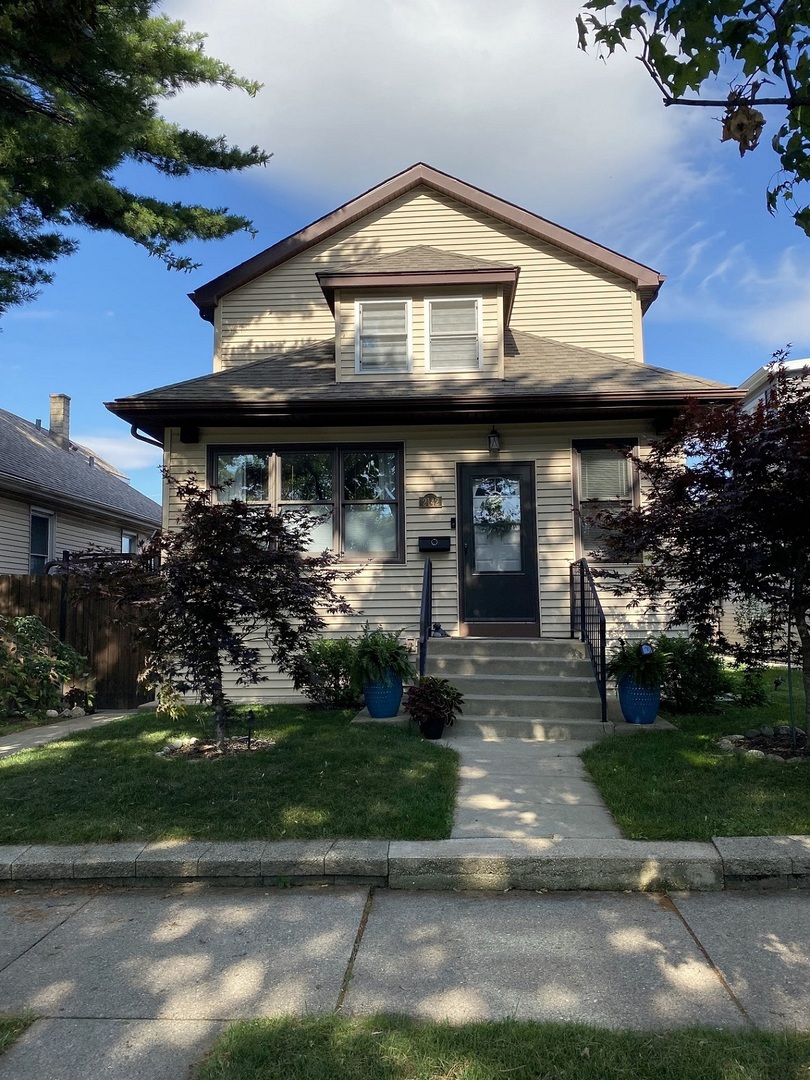 2142 N 73rd Court, Elmwood Park, IL 60707