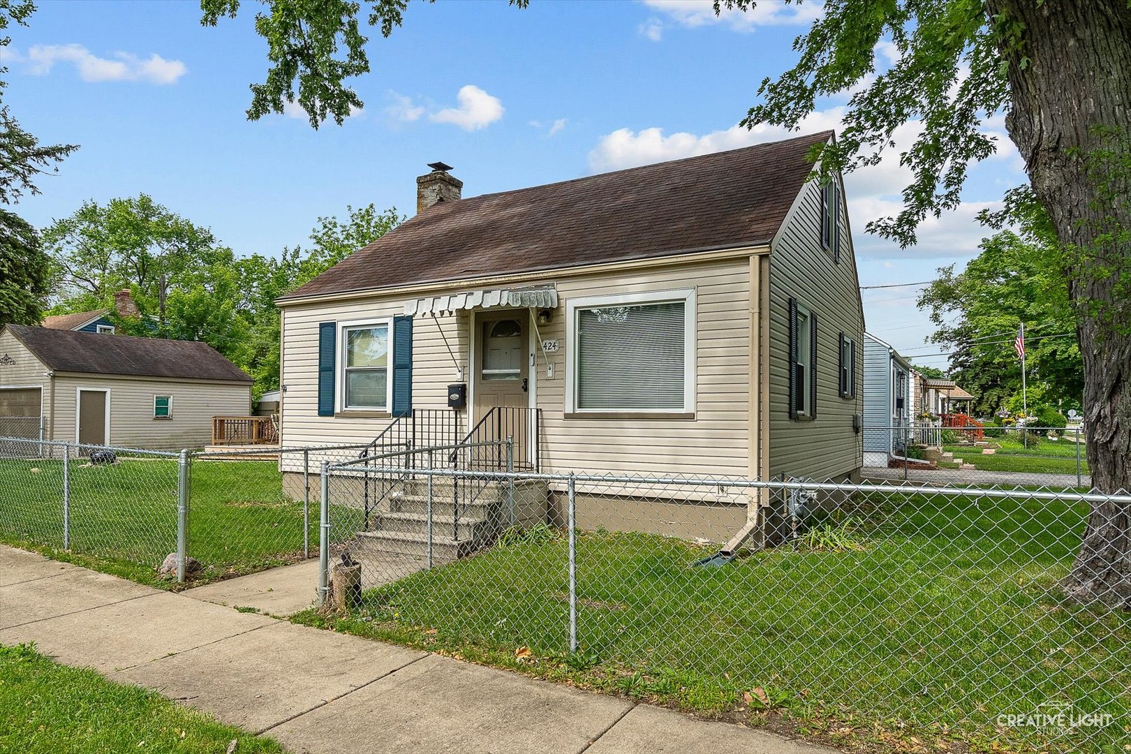 424 Howard Avenue, Aurora, IL 60506