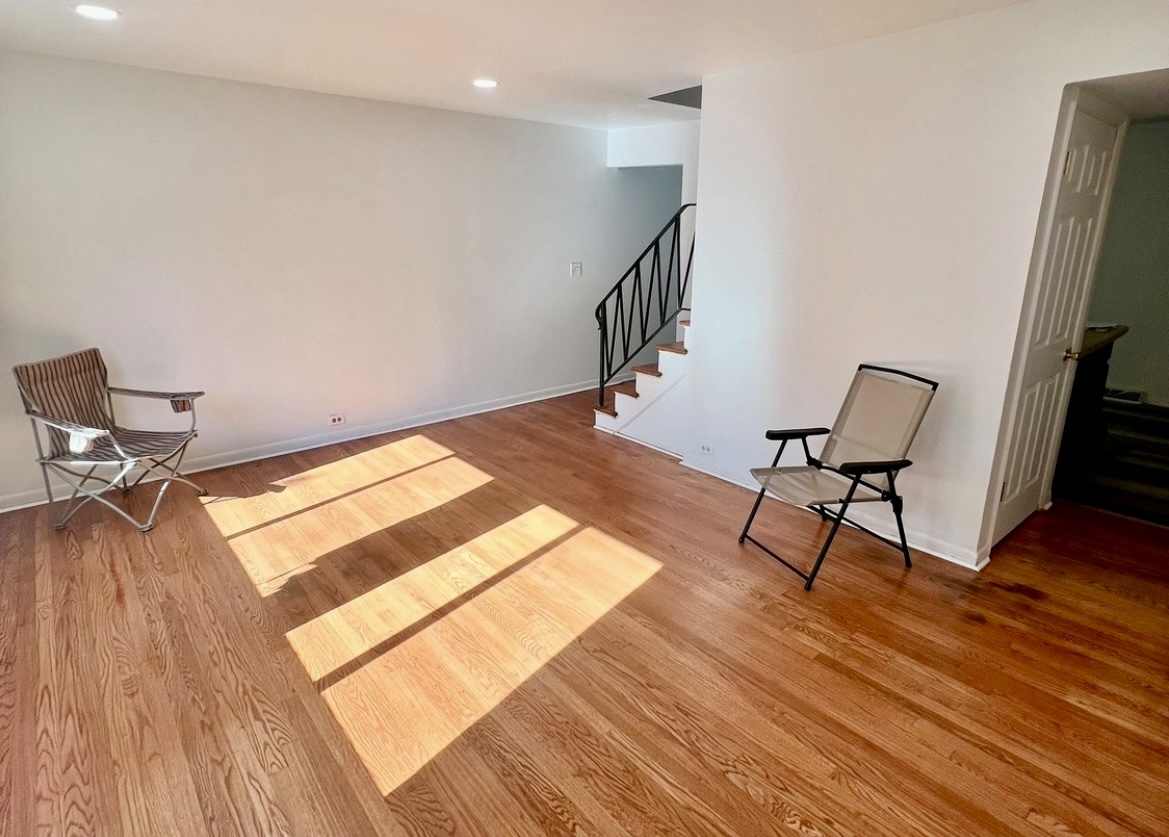 905 W North Avenue #A, Villa Park, IL 60181