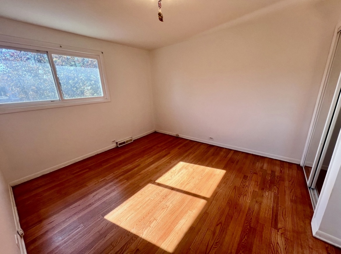 905 W North Avenue #A, Villa Park, IL 60181