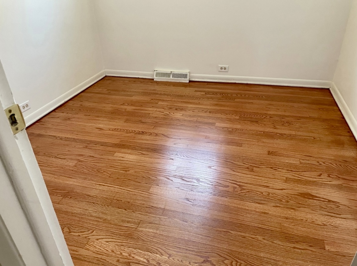 905 W North Avenue #A, Villa Park, IL 60181
