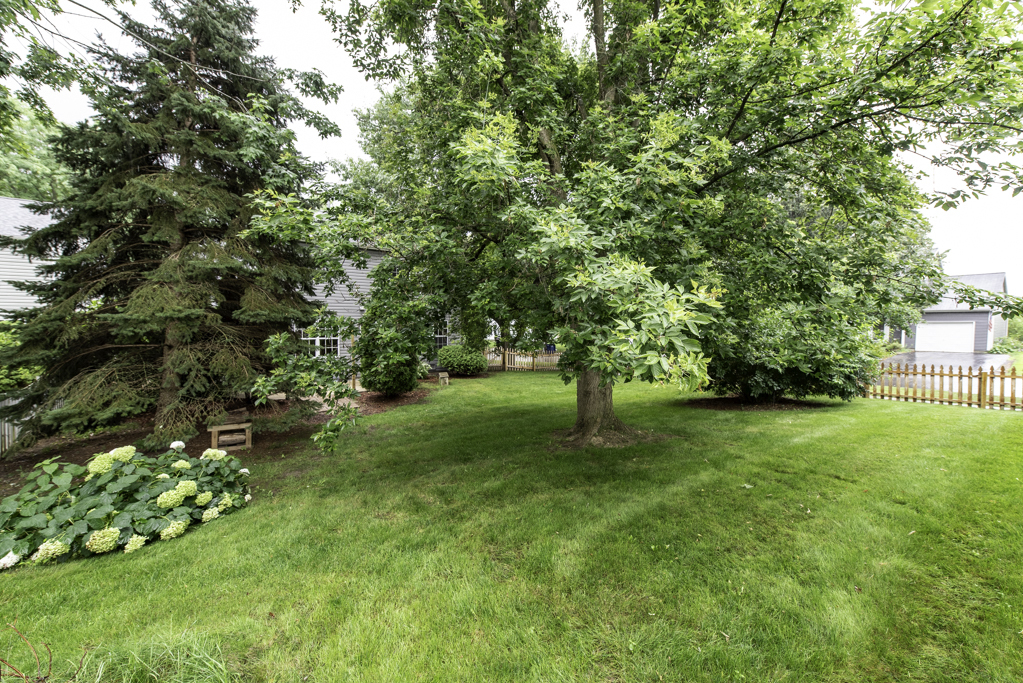 6273 Eagle Ridge Drive, Gurnee, IL 60031