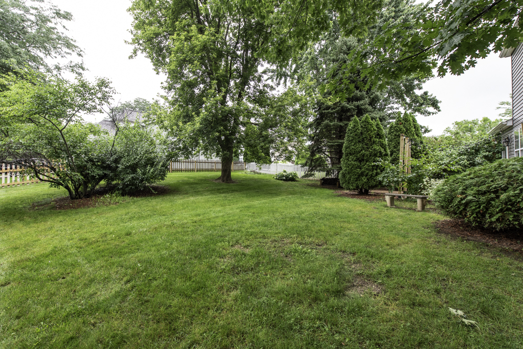 6273 Eagle Ridge Drive, Gurnee, IL 60031