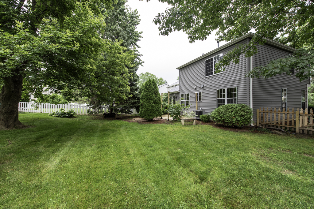 6273 Eagle Ridge Drive, Gurnee, IL 60031