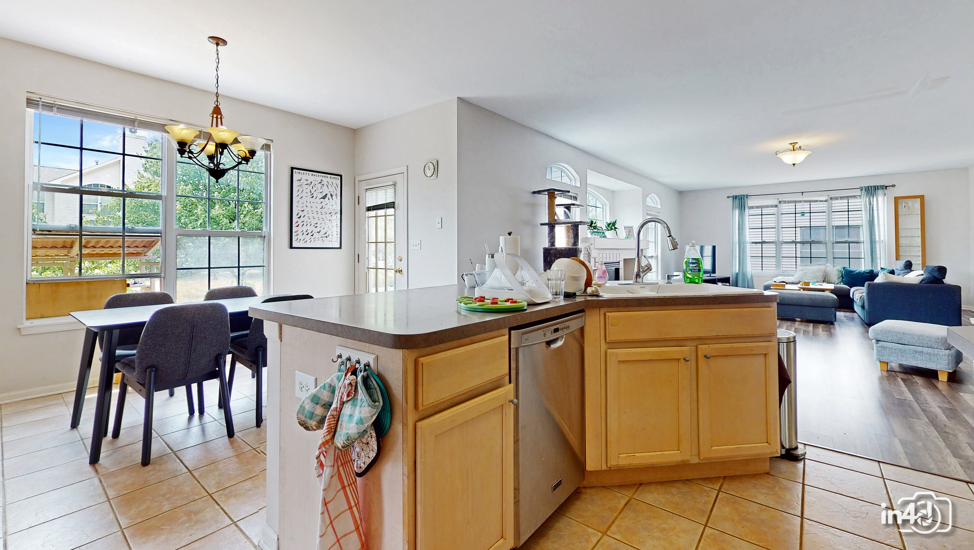 776 SIGMUND Road, Naperville, IL 60563