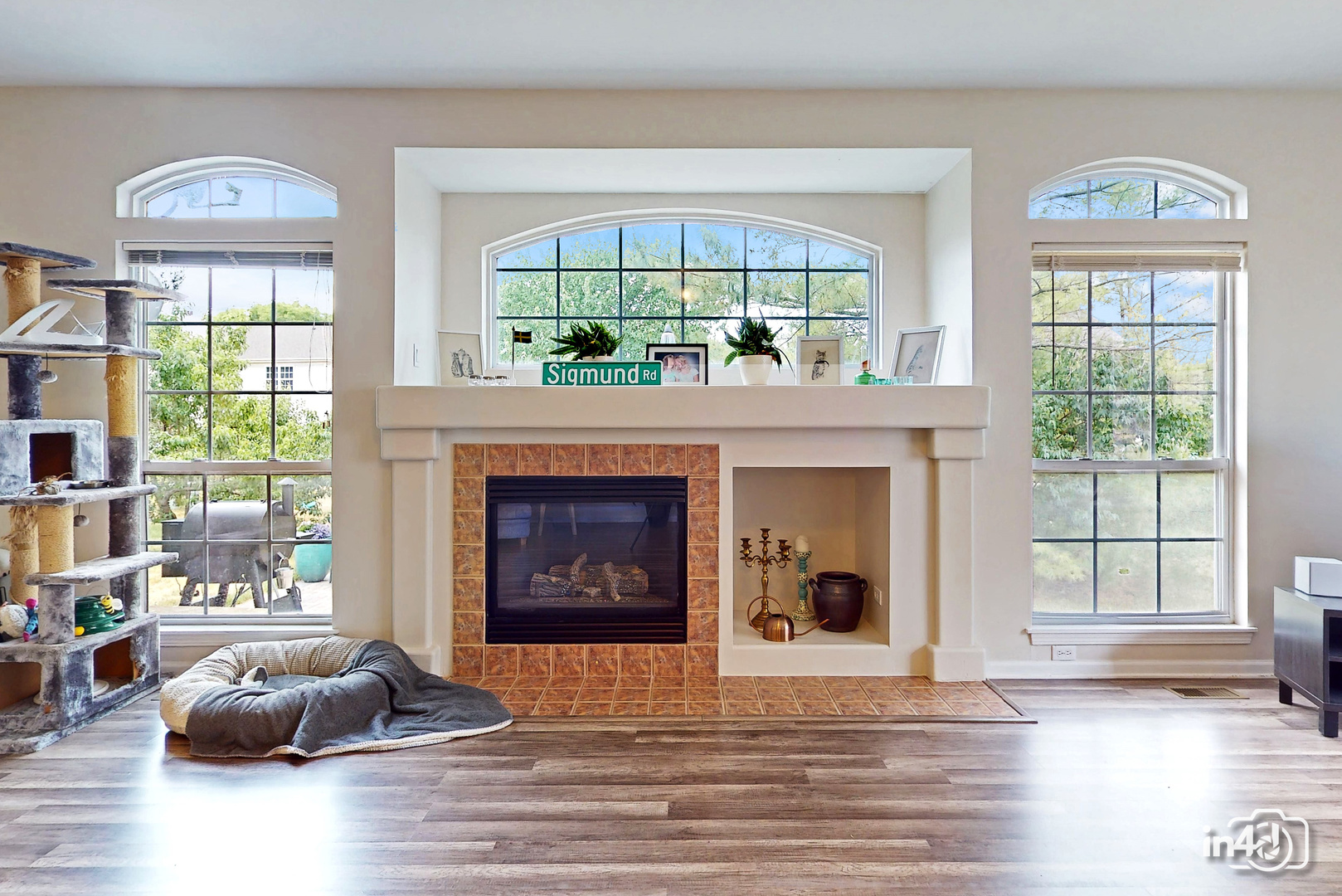776 SIGMUND Road, Naperville, IL 60563