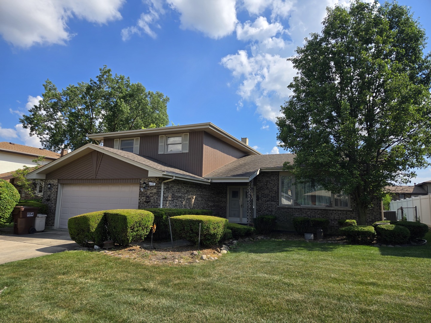 6305 157th Street, Oak Forest, IL 60452