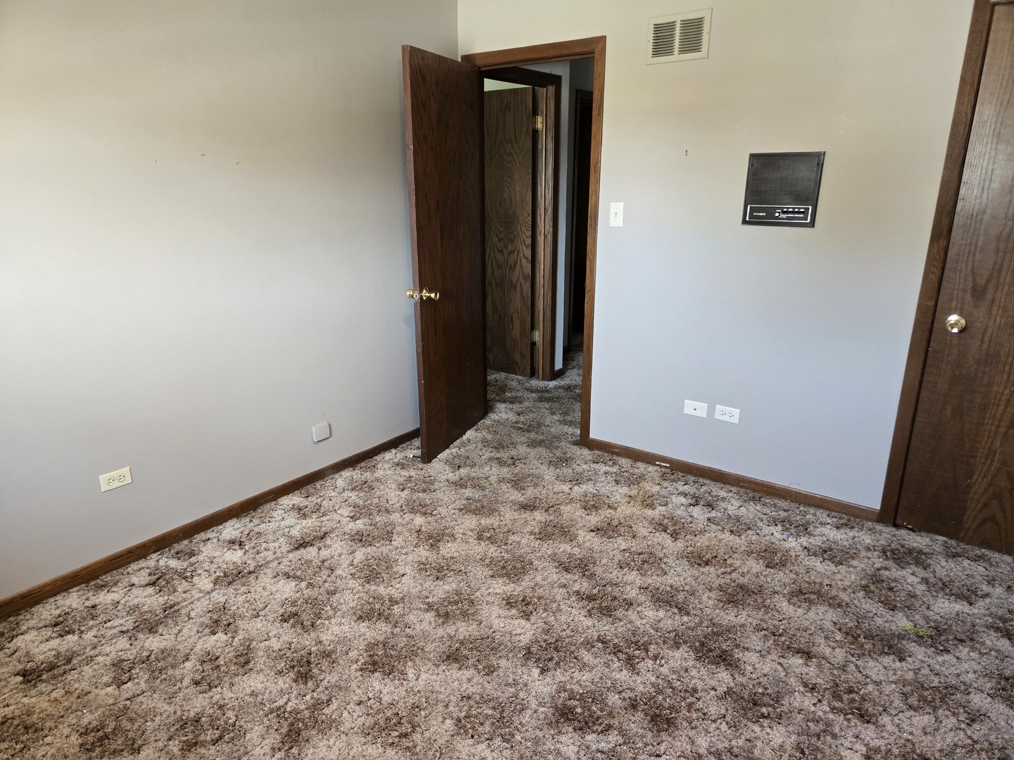 6305 157th Street, Oak Forest, IL 60452