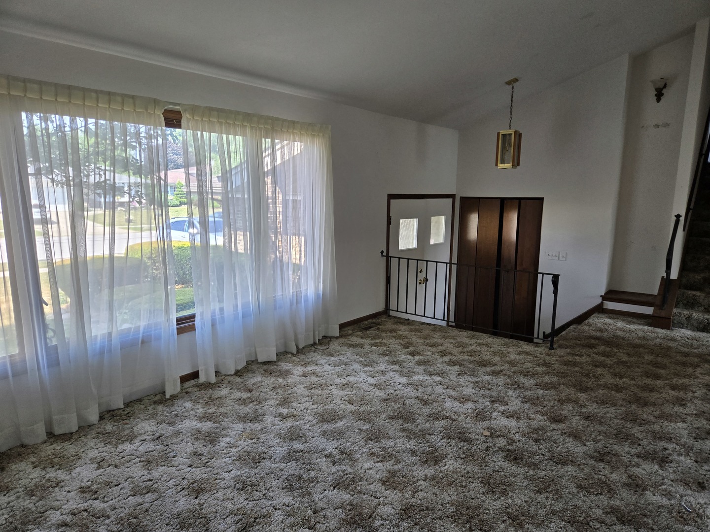 6305 157th Street, Oak Forest, IL 60452